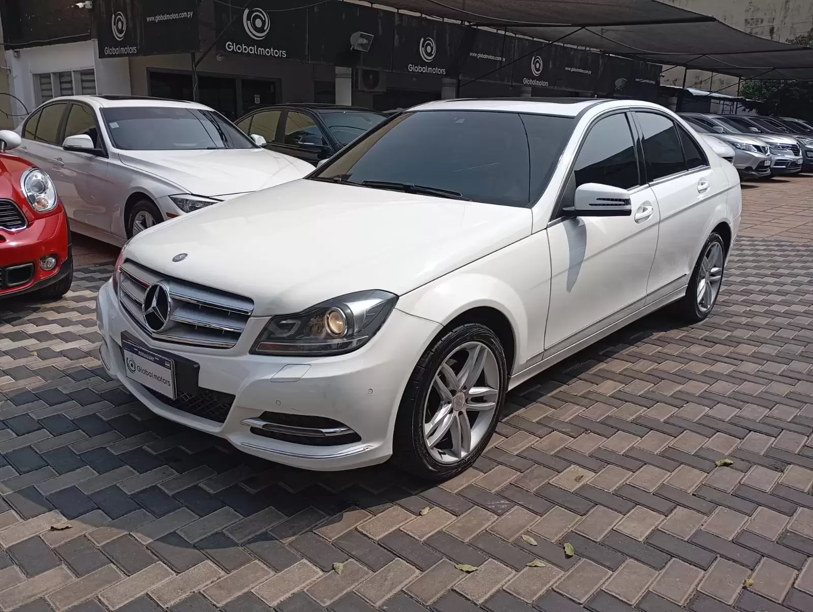 Mercedes Benz C220 CDI 2014 en Globalmotors: Lujo y rendimiento.