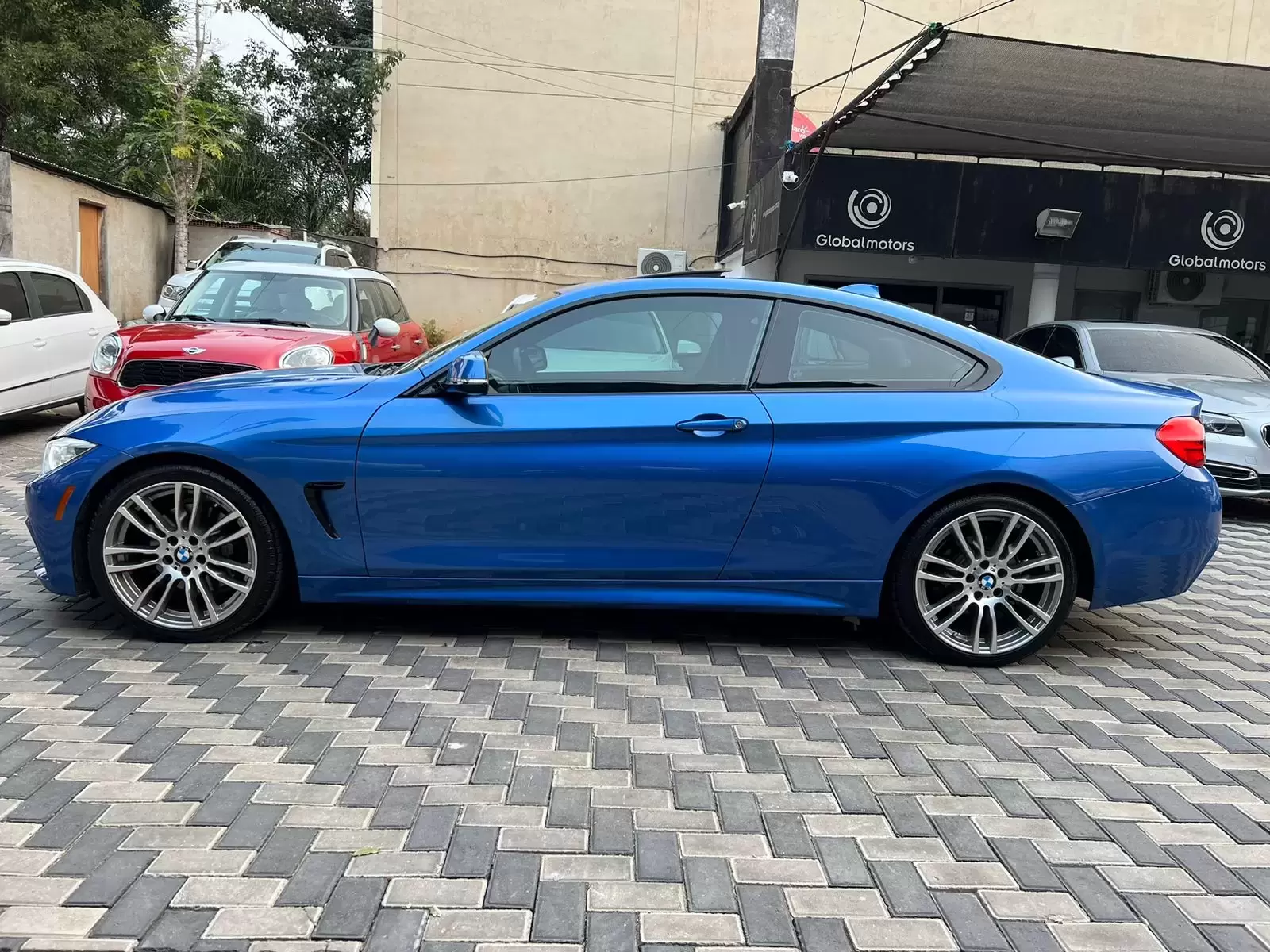 BMW 428i Coupe Look M 2015 en Globalmotors: Elegancia y deportividad. - Imagen 4