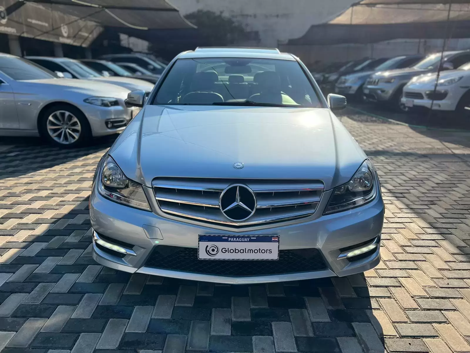 Mercedes Benz C250 Sport Luxury 2013 en Globalmotors, Asunción, Paraguay. - Imagen 2