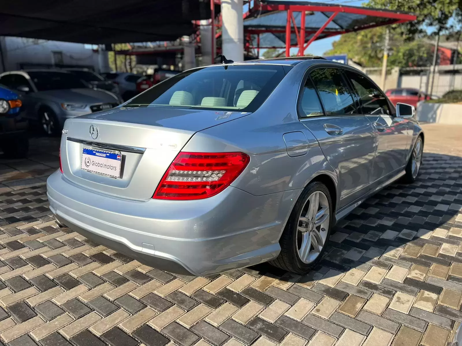 Mercedes Benz C250 Sport Luxury 2013 en Globalmotors, Asunción, Paraguay. - Imagen 7