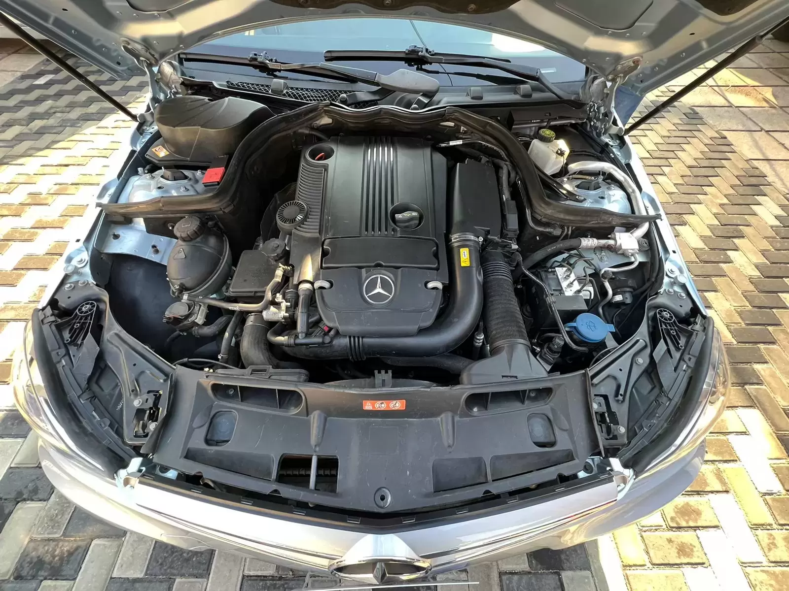 Mercedes Benz C250 Sport Luxury 2013 en Globalmotors, Asunción, Paraguay. - Imagen 21