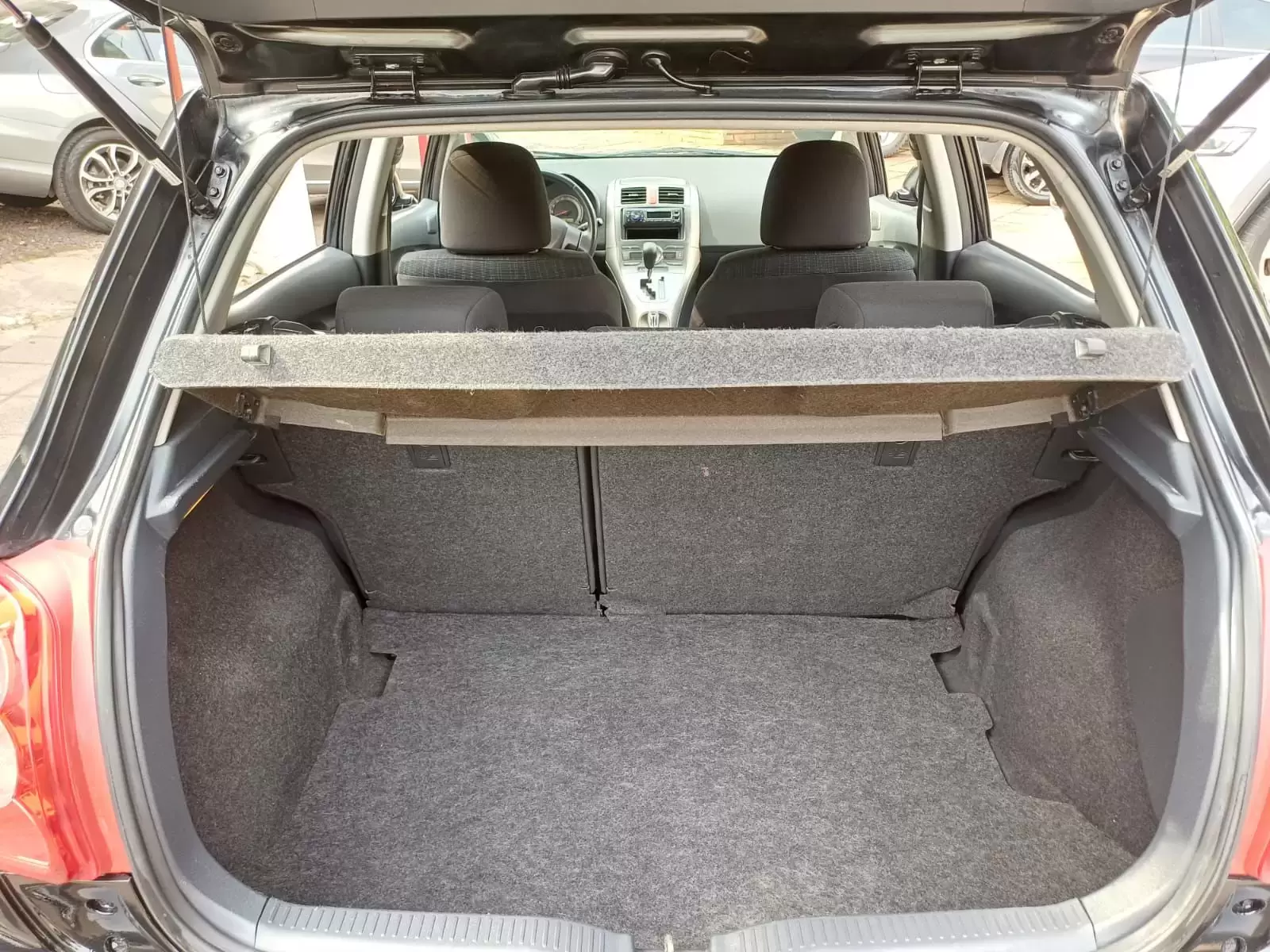 Toyota Auris 2007 en Globalmotors: Compacto, versátil y confiable. - Imagen 15