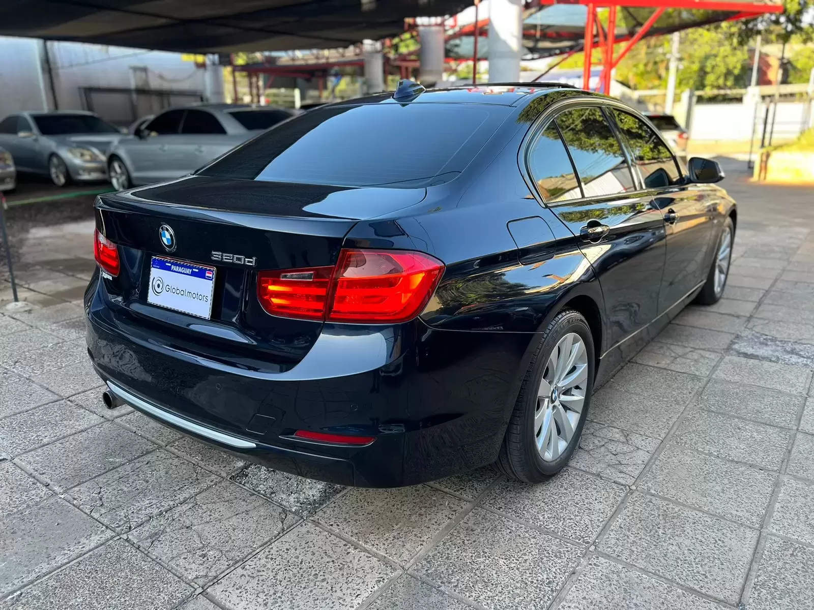 BMW 320d 2012 en Globalmotors: Lujo, rendimiento y tecnología de vanguardia - Imagen 7