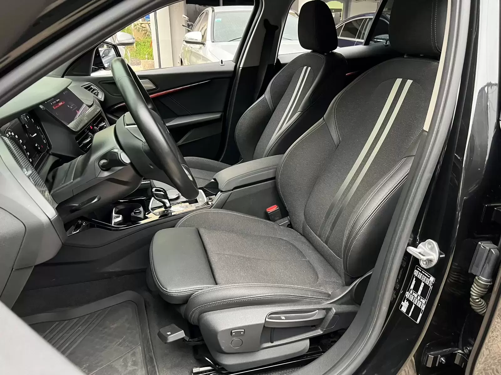 BMW 118i Hatch 2020 en Globalmotors: Lujo y rendimiento deportivo - Imagen 10