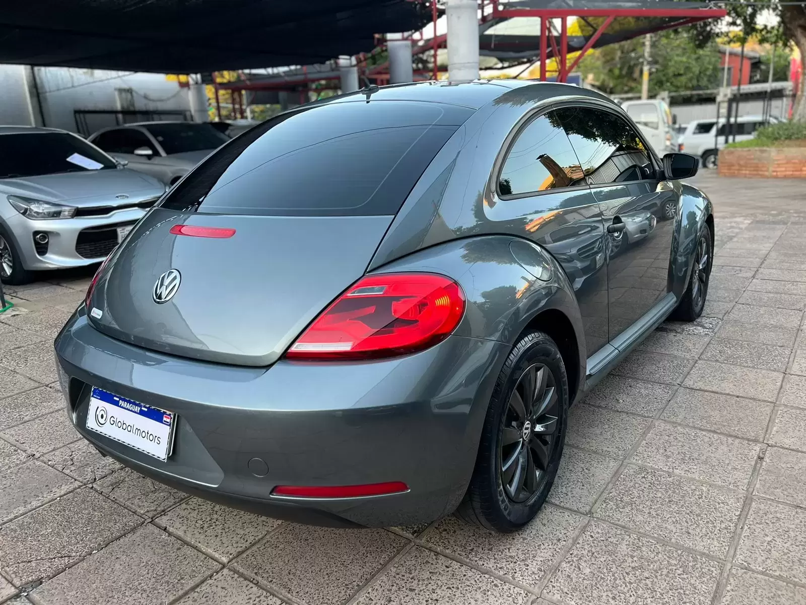 Volkswagen Beetle Americano 2014 en Globalmotors: ¡Estilo icónico y moderno! - Imagen 7