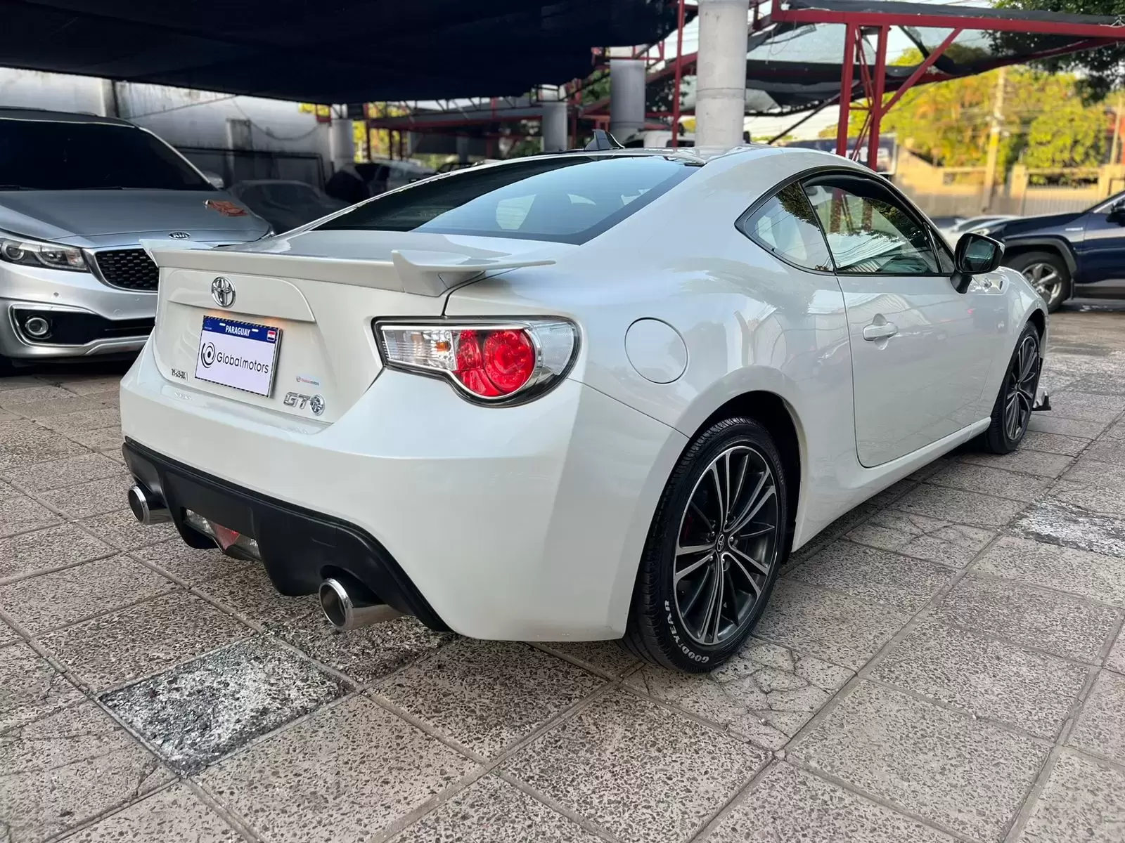 Toyota GT 86 2012 en Globalmotors: Potencia y elegancia deportiva. - Imagen 7