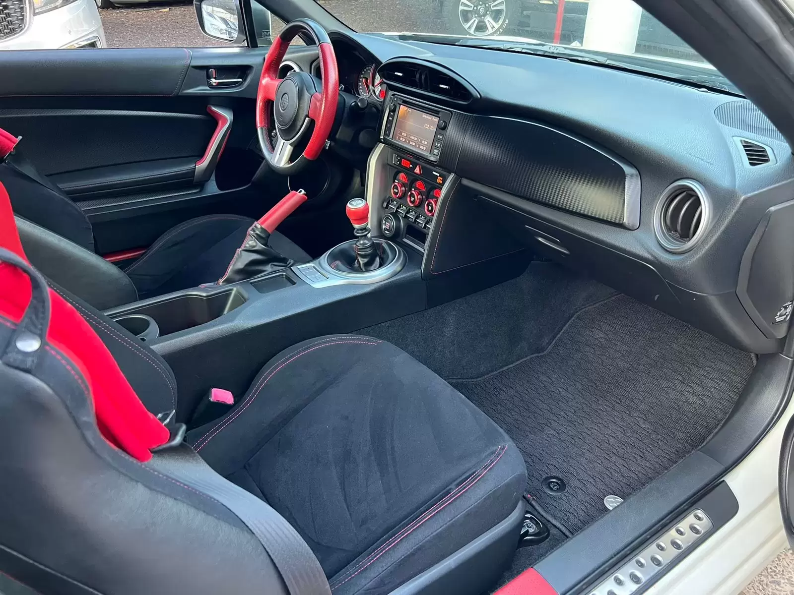 Toyota GT 86 2012 en Globalmotors: Potencia y elegancia deportiva. - Imagen 11