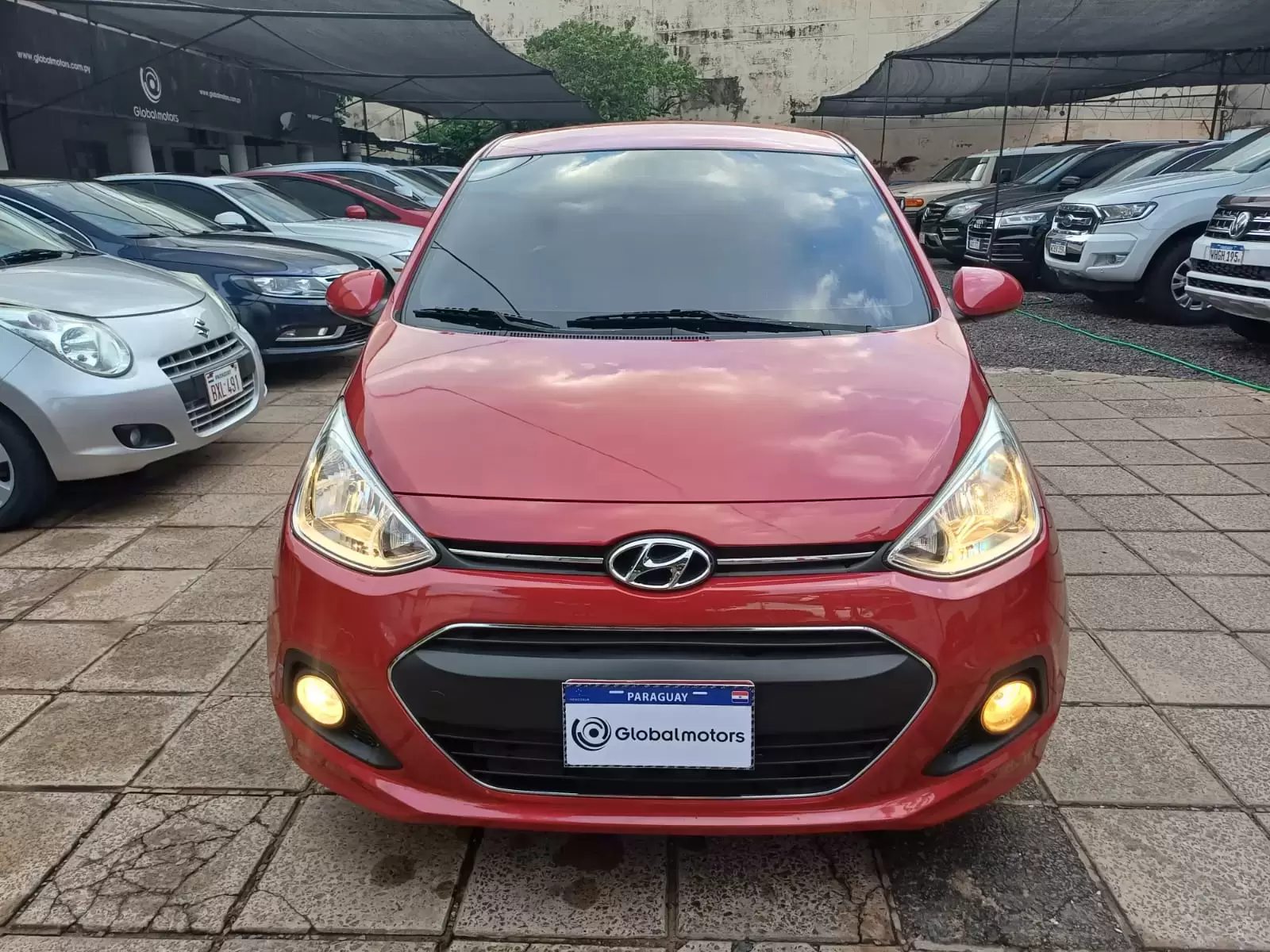 Hyundai Grand i10 Sedan 2017 en Globalmotors: Compacto, moderno y eficiente. - Imagen 2