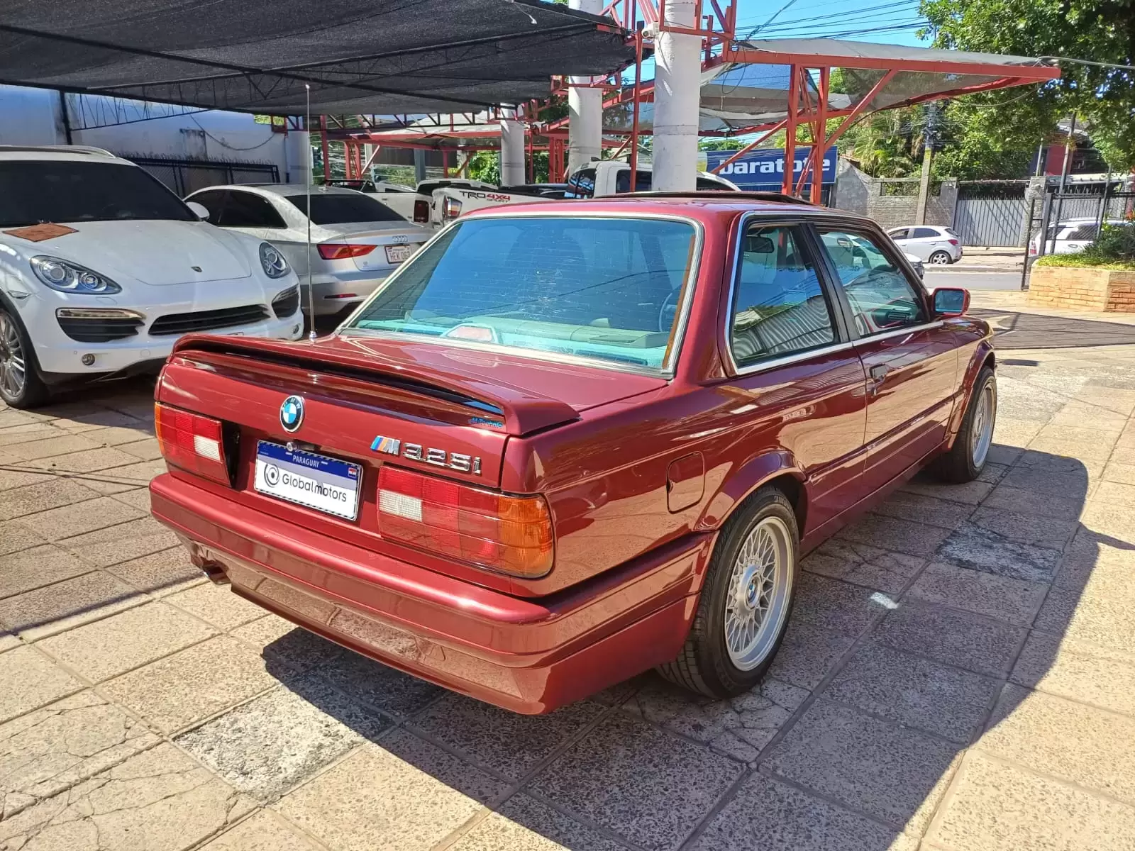 BMW E30 325i Coupe M Technic 1991 en Globalmotors, Asunción. ¡Imperdible! - Imagen 7