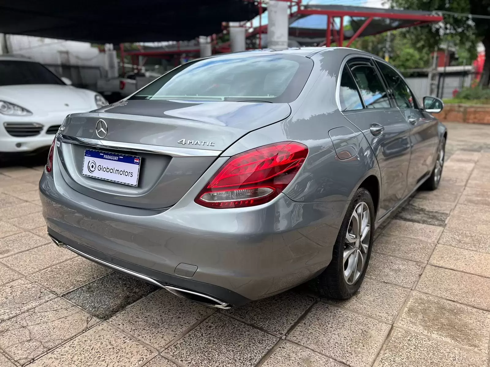 Mercedes Benz C300 4Matic 2015 en Globalmotors: Lujo y rendimiento. - Imagen 7