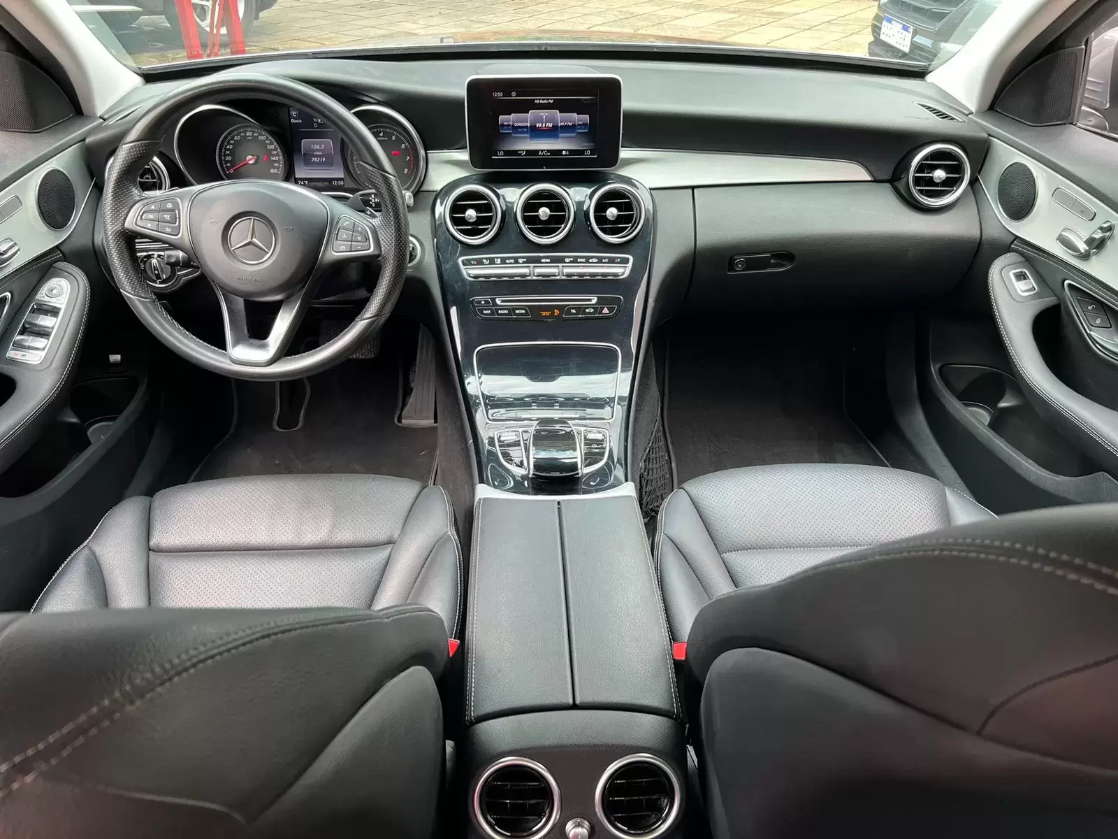 Mercedes Benz C300 4Matic 2015 en Globalmotors: Lujo y rendimiento. - Imagen 12