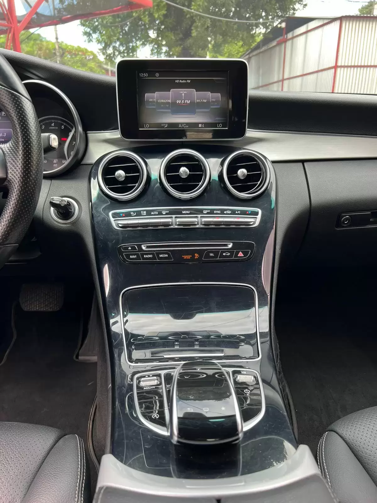 Mercedes Benz C300 4Matic 2015 en Globalmotors: Lujo y rendimiento. - Imagen 13
