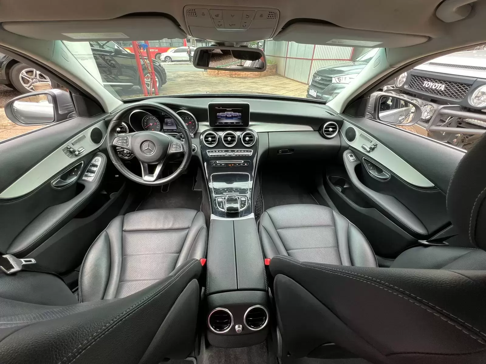 Mercedes Benz C300 4Matic 2015 en Globalmotors: Lujo y rendimiento. - Imagen 14