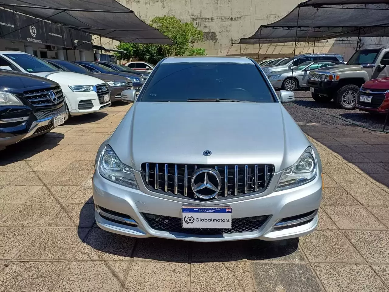 Mercedes Benz C300 (Frente 2012) 2011 en Globalmotors: Elegancia y rendimiento. - Imagen 2