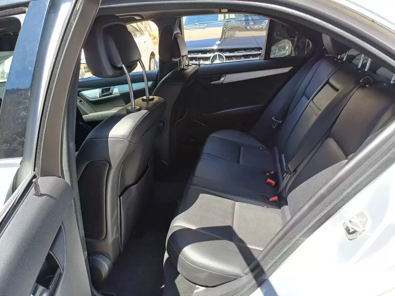 Mercedes Benz C300 (Frente 2012) 2011 en Globalmotors: Elegancia y rendimiento. - Imagen 9
