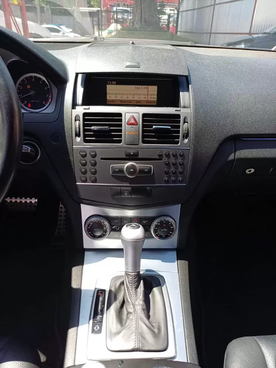 Mercedes Benz C300 (Frente 2012) 2011 en Globalmotors: Elegancia y rendimiento. - Imagen 12
