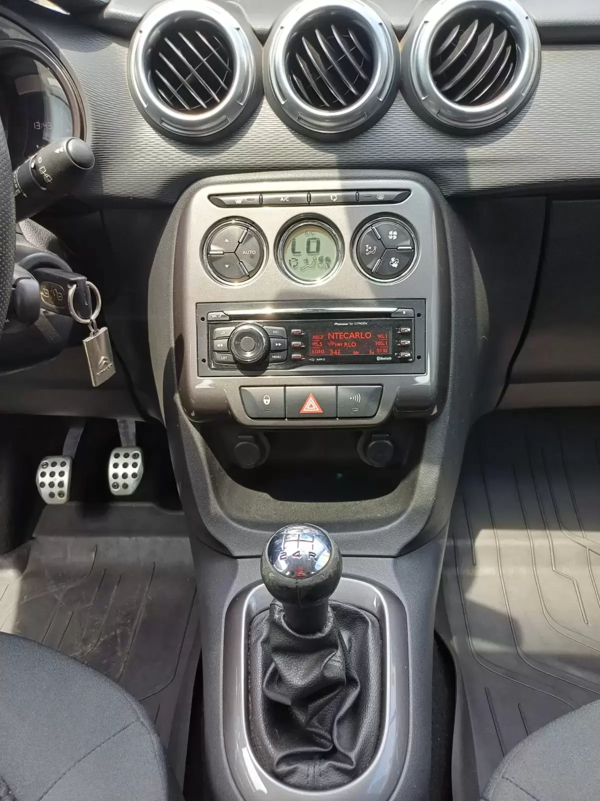Citroen C3 Exclusive 2015 en Globalmotors: Elegancia y estilo compacto. - Imagen 13