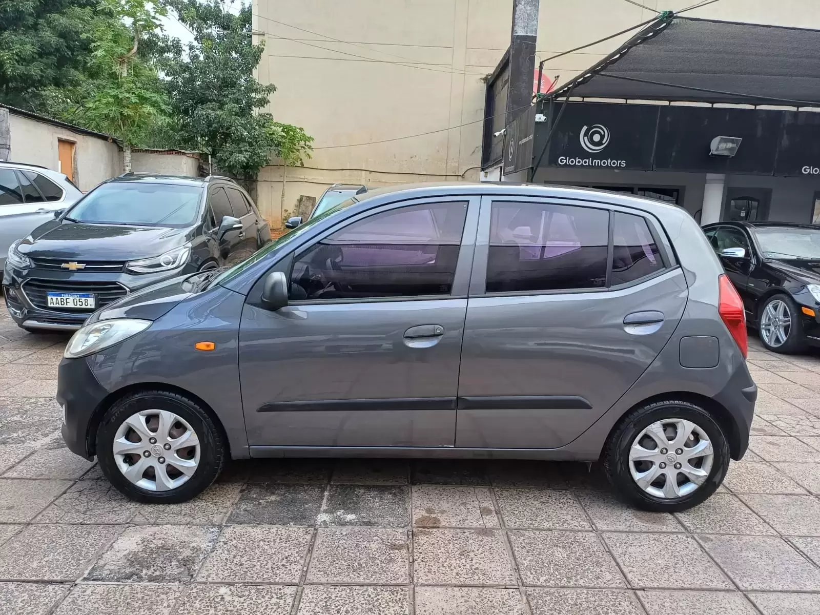 Hyundai i10 2014 en Globalmotors: Compacto, versátil y confiable. - Imagen 4