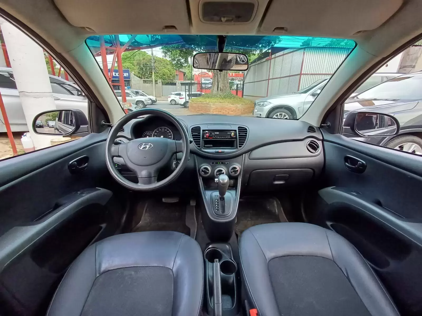 Hyundai i10 2014 en Globalmotors: Compacto, versátil y confiable. - Imagen 11