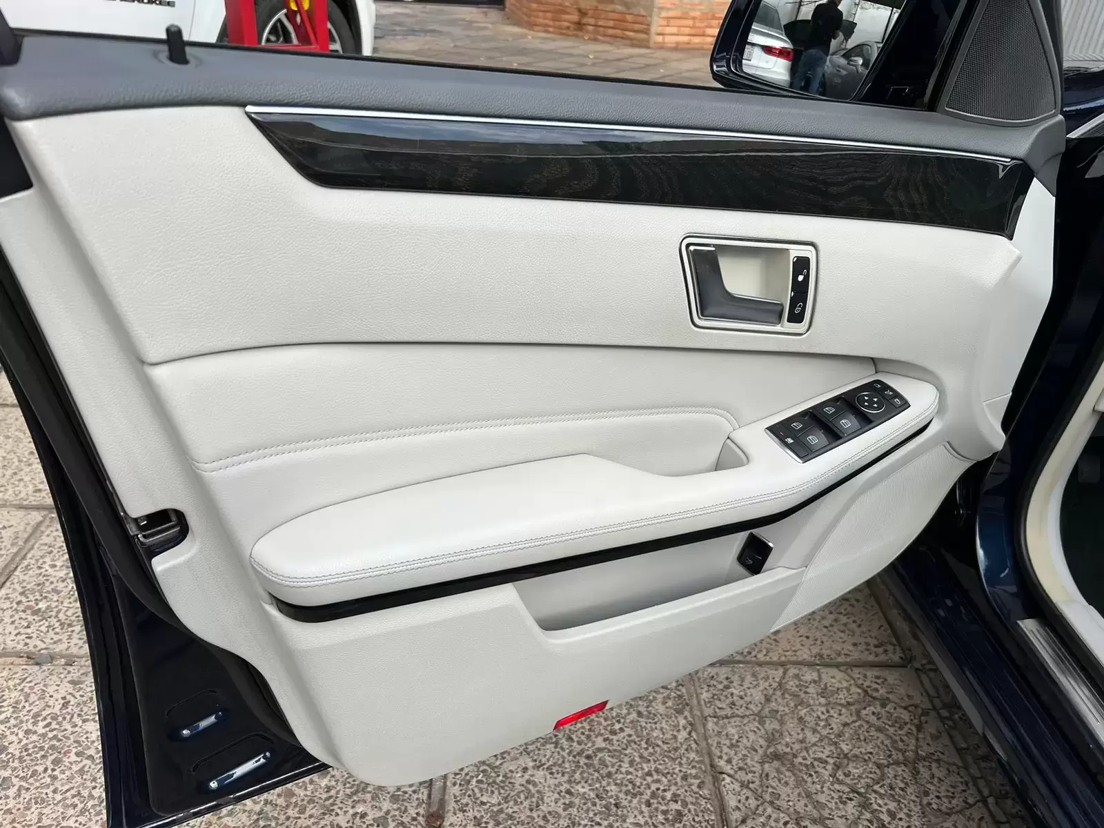Mercedes Benz E 250 CGI 2014 en Globalmotors: Lujo y rendimiento. - Imagen 14