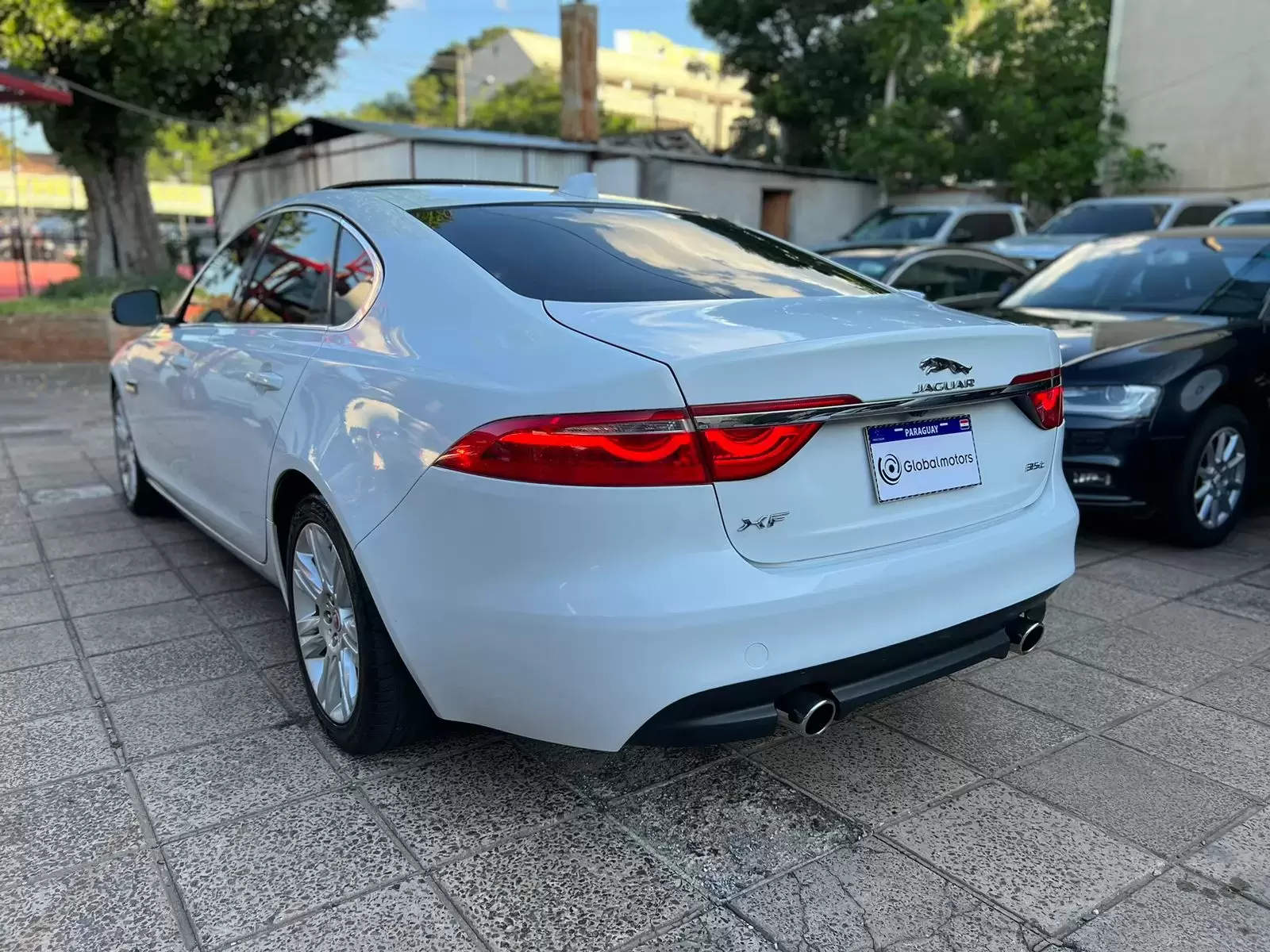 Jaguar XF Premium 35T 2016 en Globalmotors: Lujo y potencia garantizados - Imagen 5