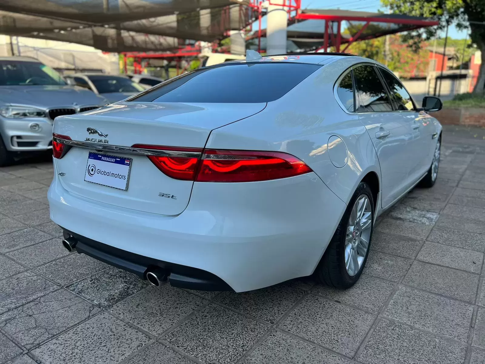 Jaguar XF Premium 35T 2016 en Globalmotors: Lujo y potencia garantizados - Imagen 7