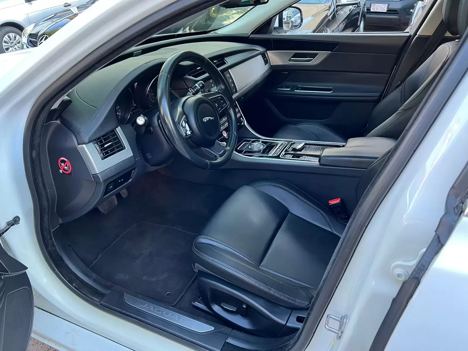 Jaguar XF Premium 35T 2016 en Globalmotors: Lujo y potencia garantizados - Imagen 8