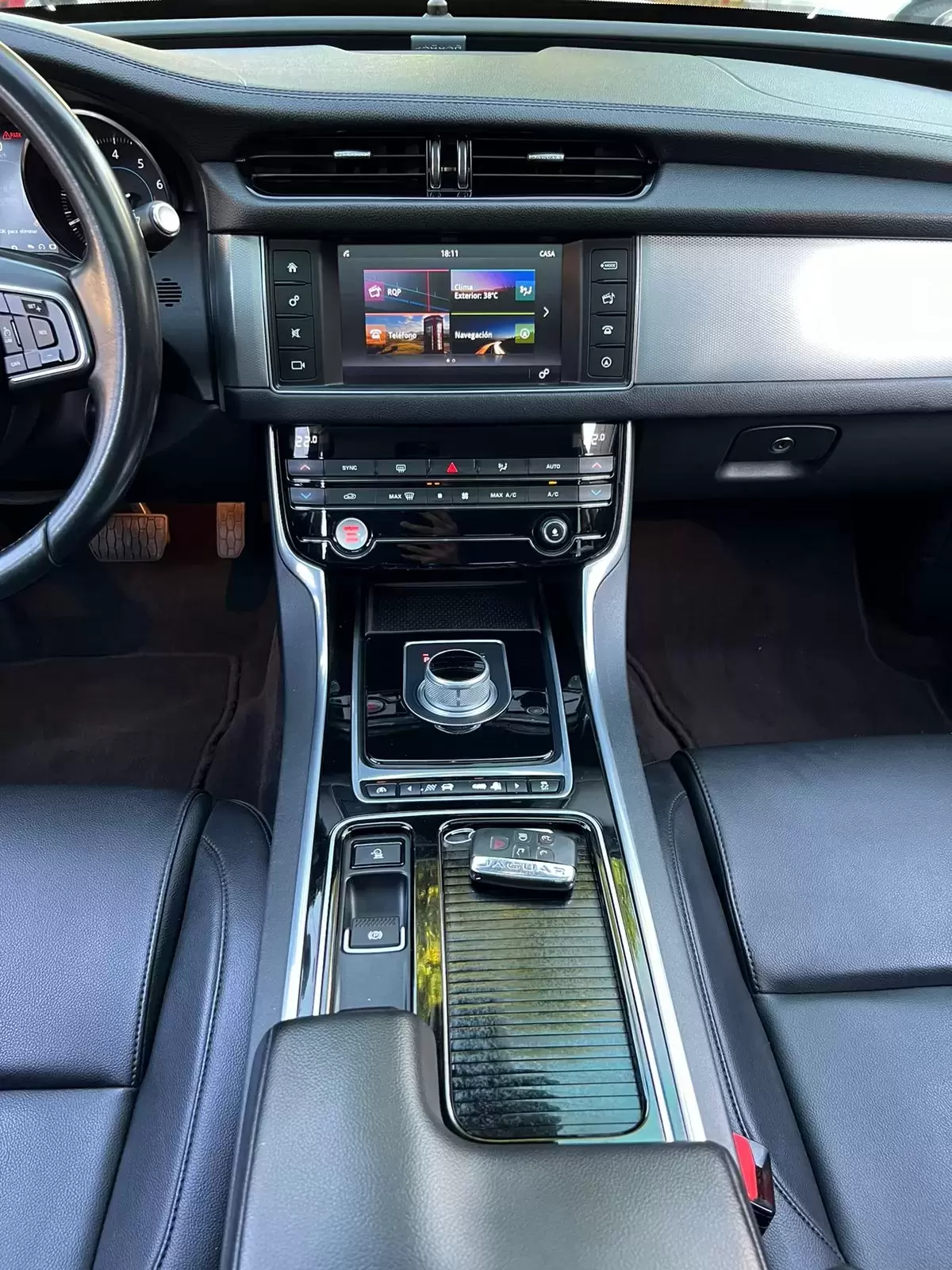 Jaguar XF Premium 35T 2016 en Globalmotors: Lujo y potencia garantizados - Imagen 13