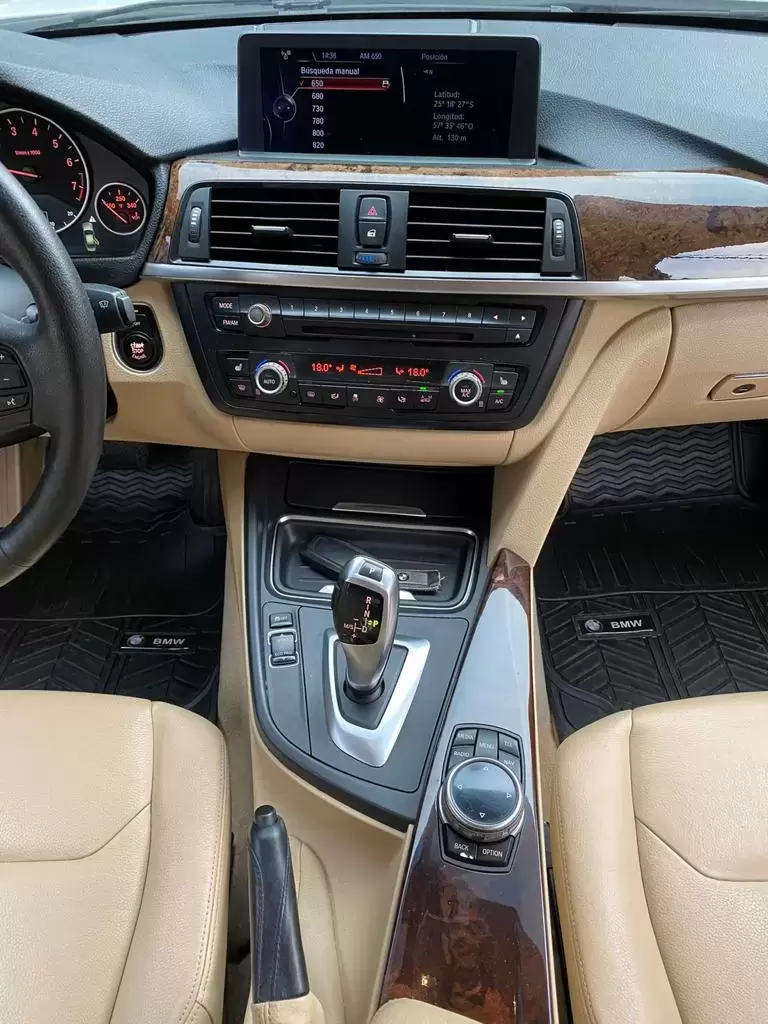 BMW 328i Luxury 2014 en Globalmotors: lujo y potencia garantizados. - Imagen 12