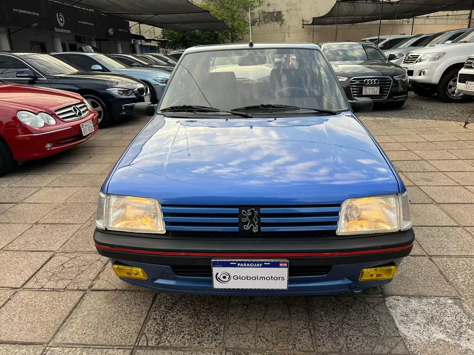 Peugeot 205 GTI 1993 en Globalmotors: Potencia y estilo deportivo. - Imagen 2
