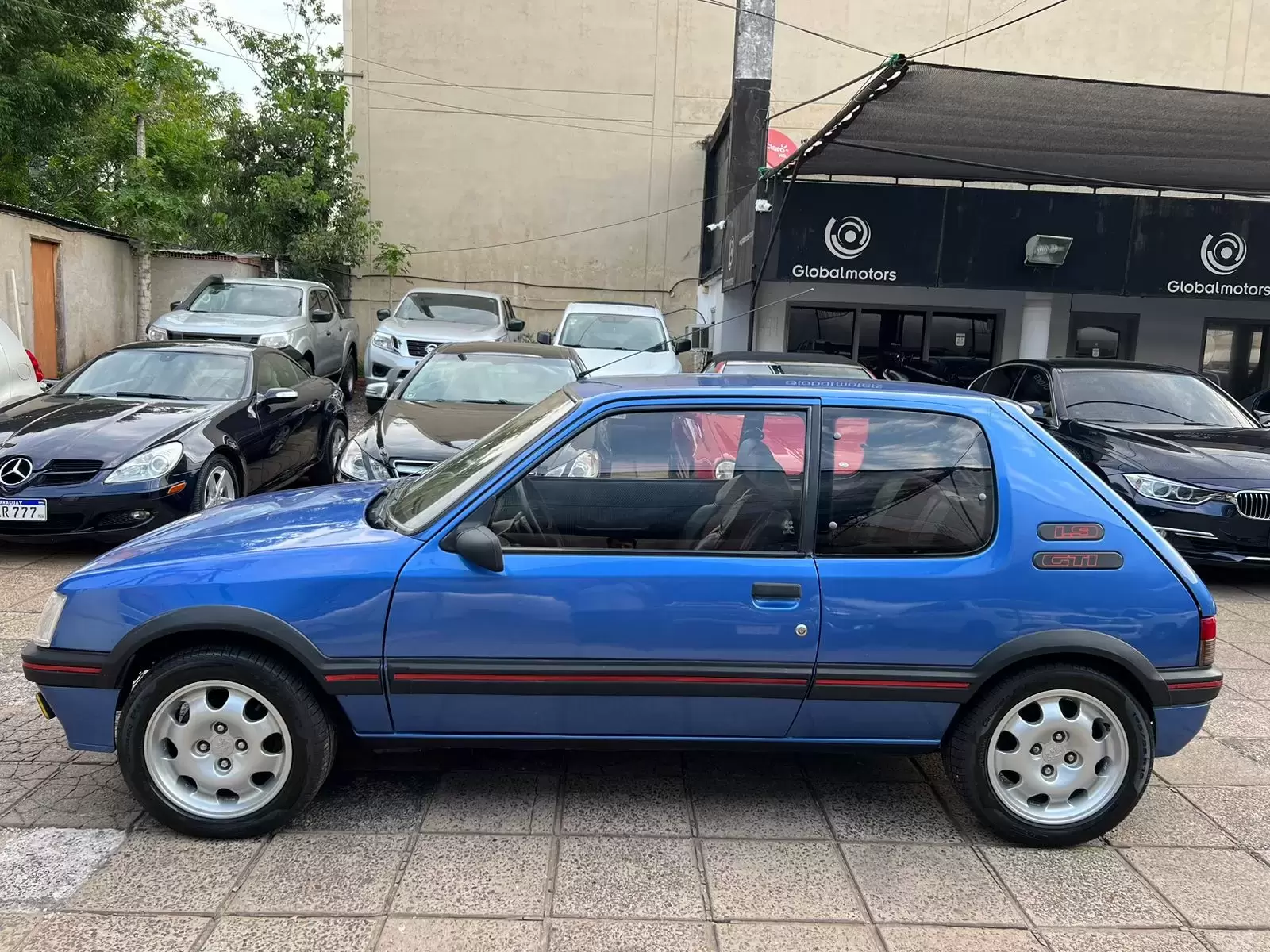 Peugeot 205 GTI 1993 en Globalmotors: Potencia y estilo deportivo. - Imagen 4