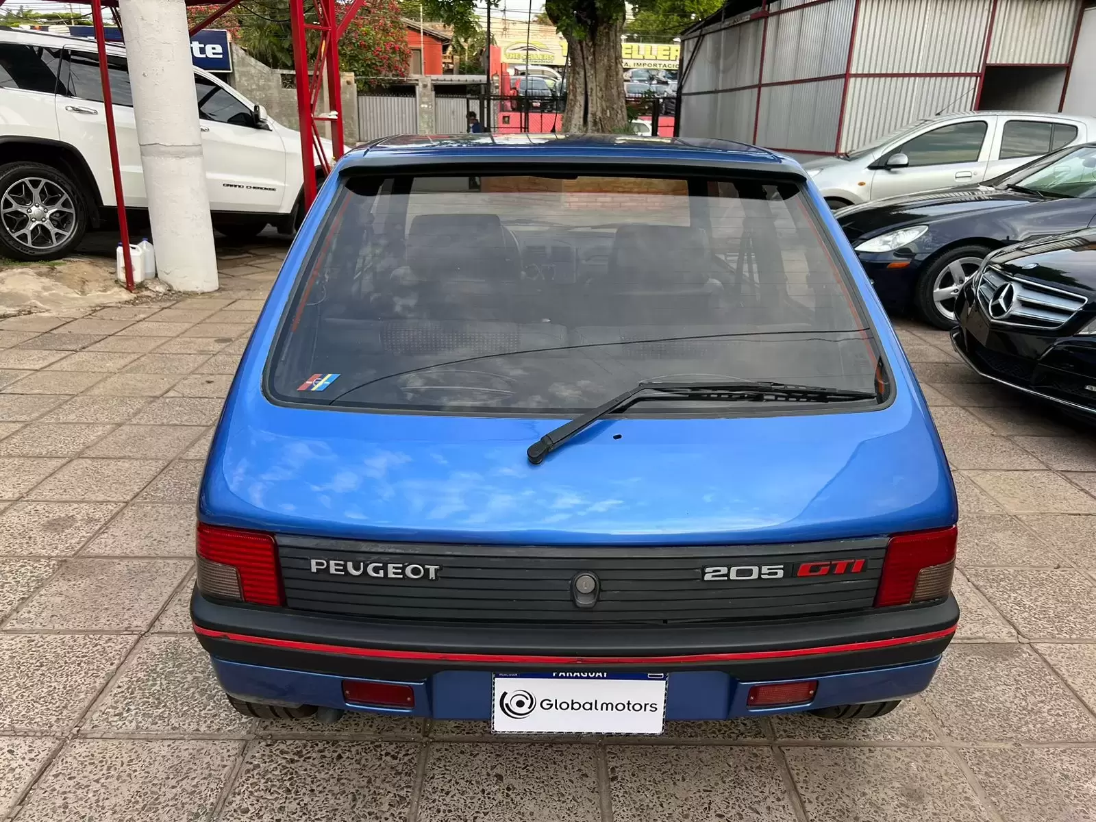 Peugeot 205 GTI 1993 en Globalmotors: Potencia y estilo deportivo. - Imagen 6