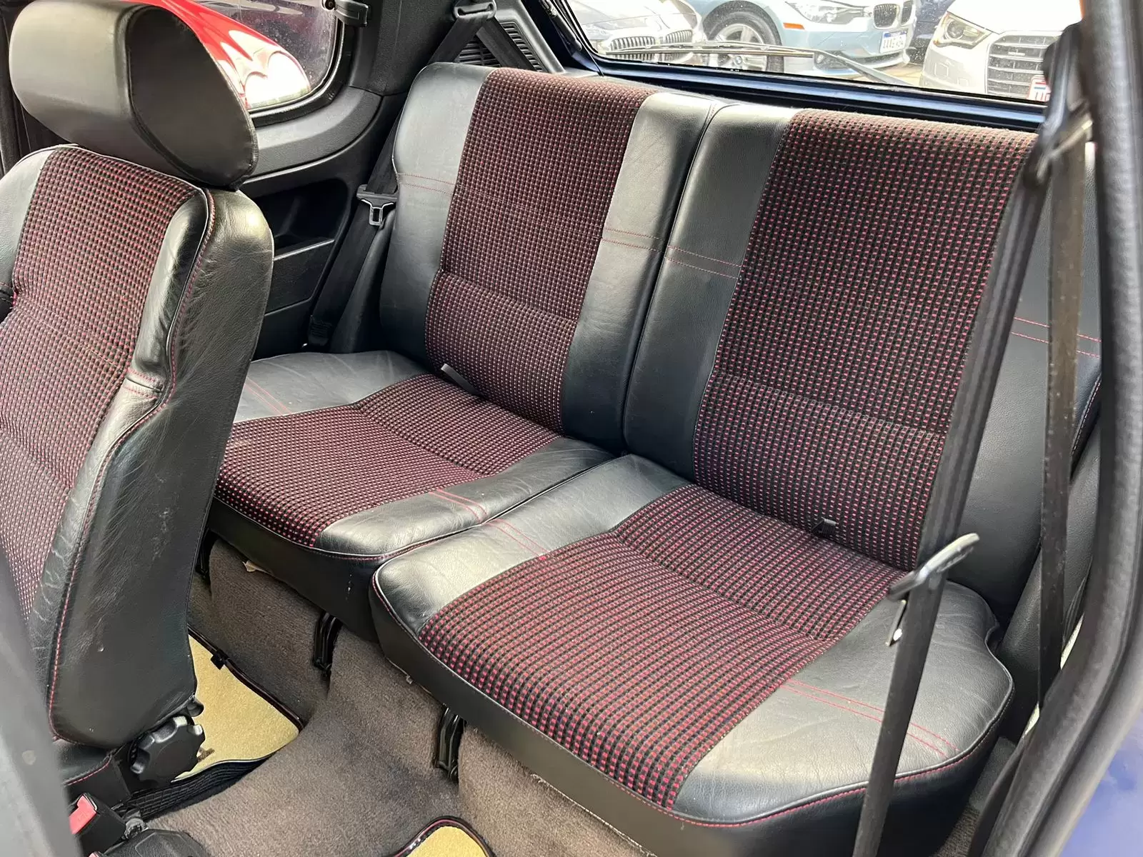 Peugeot 205 GTI 1993 en Globalmotors: Potencia y estilo deportivo. - Imagen 9