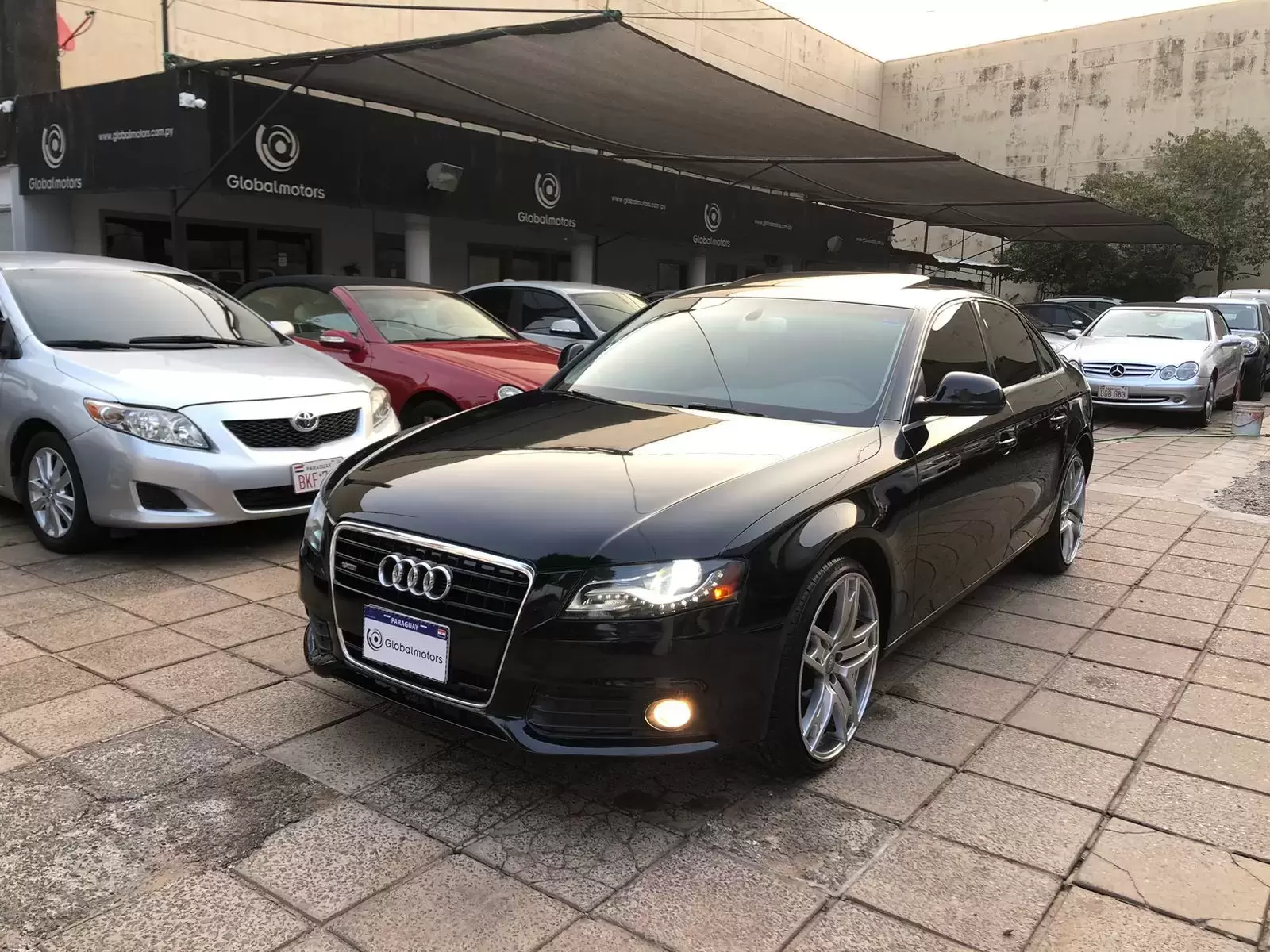 Audi A4 FSI Quattro 2009 en Globalmotors: Elegancia y potencia.