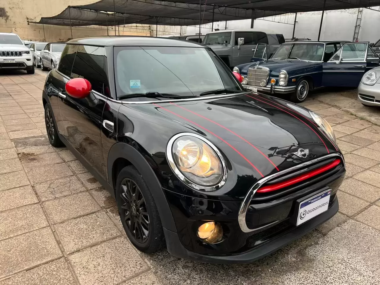 Mini Cooper 2018 en Globalmotors: Estilo y rendimiento excepcional. - Imagen 3