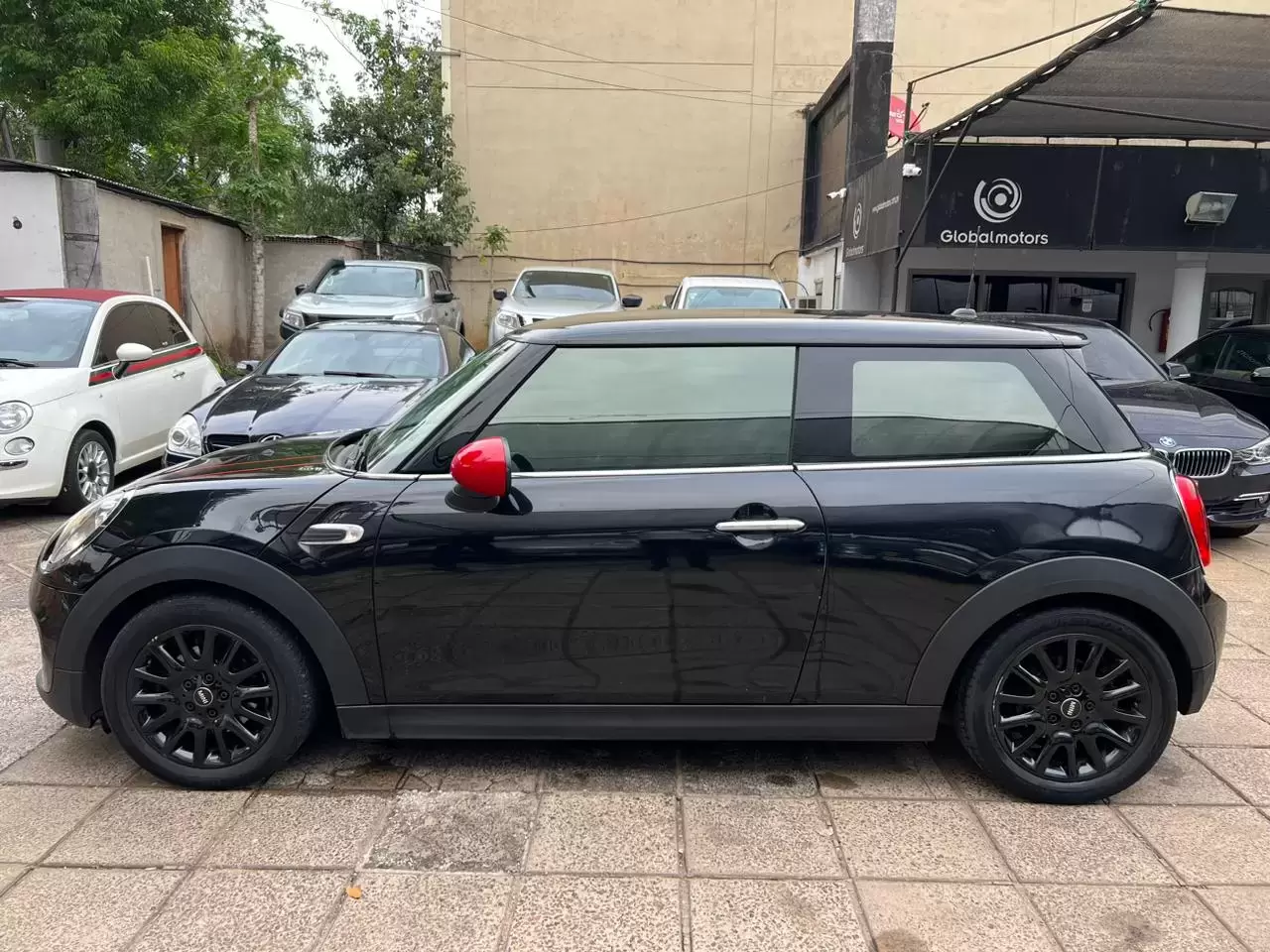 Mini Cooper 2018 en Globalmotors: Estilo y rendimiento excepcional. - Imagen 4