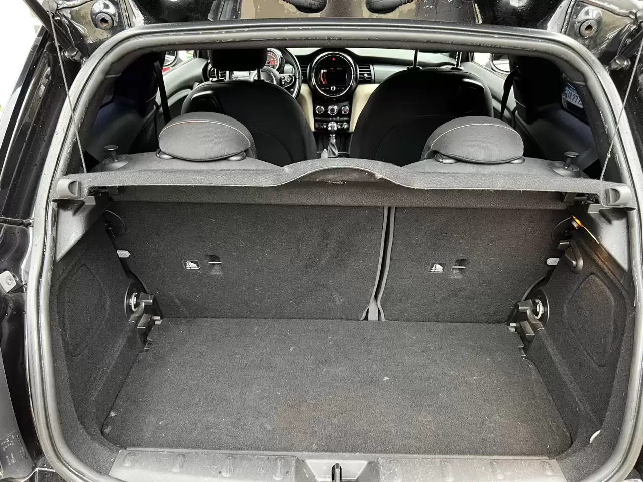 Mini Cooper 2018 en Globalmotors: Estilo y rendimiento excepcional. - Imagen 16