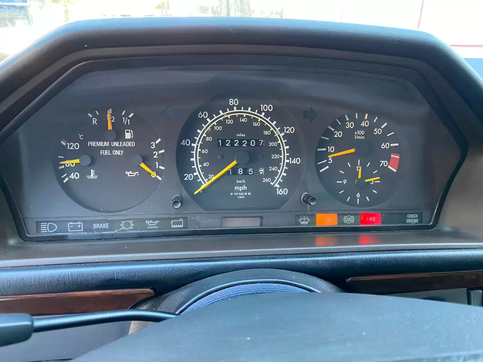 Mercedes Benz E320 1994 en Globalmotors: Lujo y rendimiento emblemáticos. - Imagen 15