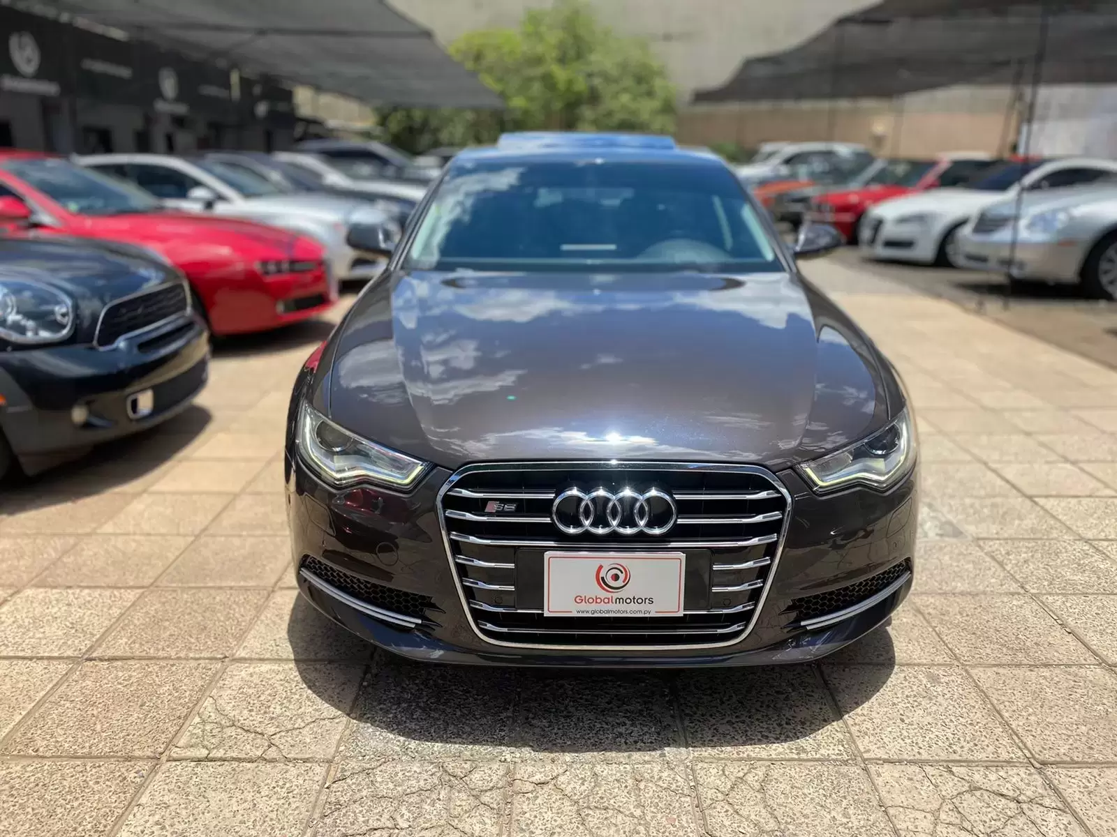 Audi A6 2013 en Globalmotors: Elegancia y potencia en un sedán de lujo. - Imagen 2