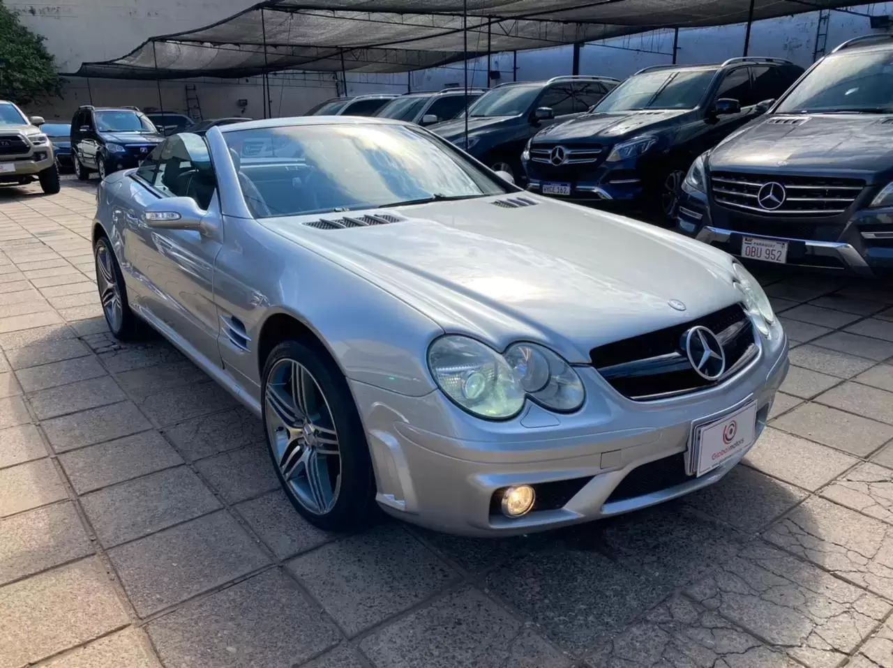 Mercedes Benz SL500 2002 en Globalmotors: Lujo y rendimiento excepcional. - Imagen 3
