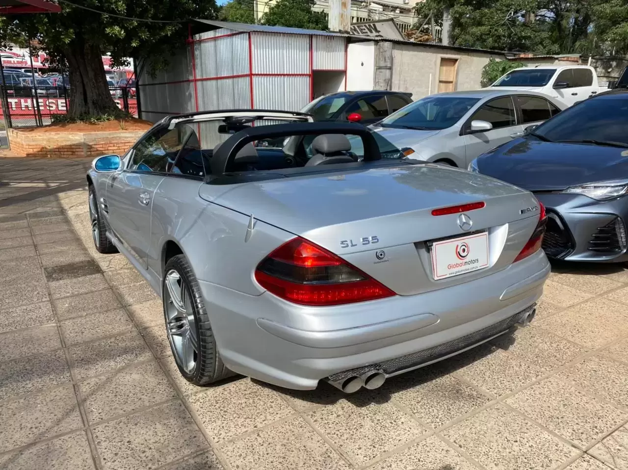 Mercedes Benz SL500 2002 en Globalmotors: Lujo y rendimiento excepcional. - Imagen 5