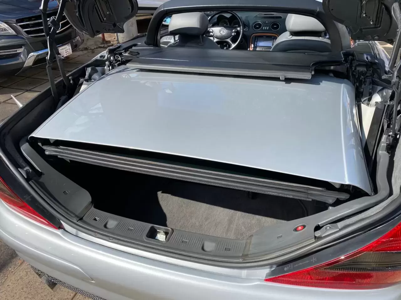Mercedes Benz SL500 2002 en Globalmotors: Lujo y rendimiento excepcional. - Imagen 13