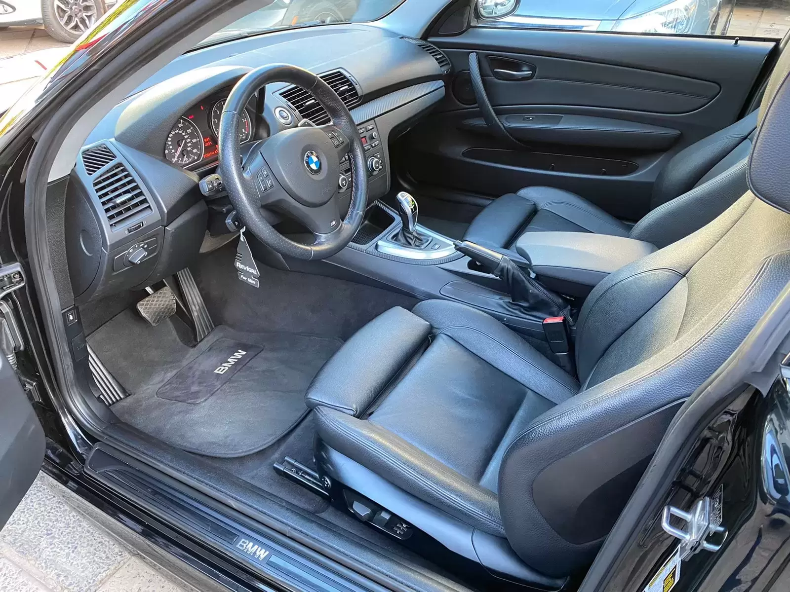 BMW 135i Coupe 2011 en Globalmotors: Potencia y elegancia deportiva. - Imagen 8