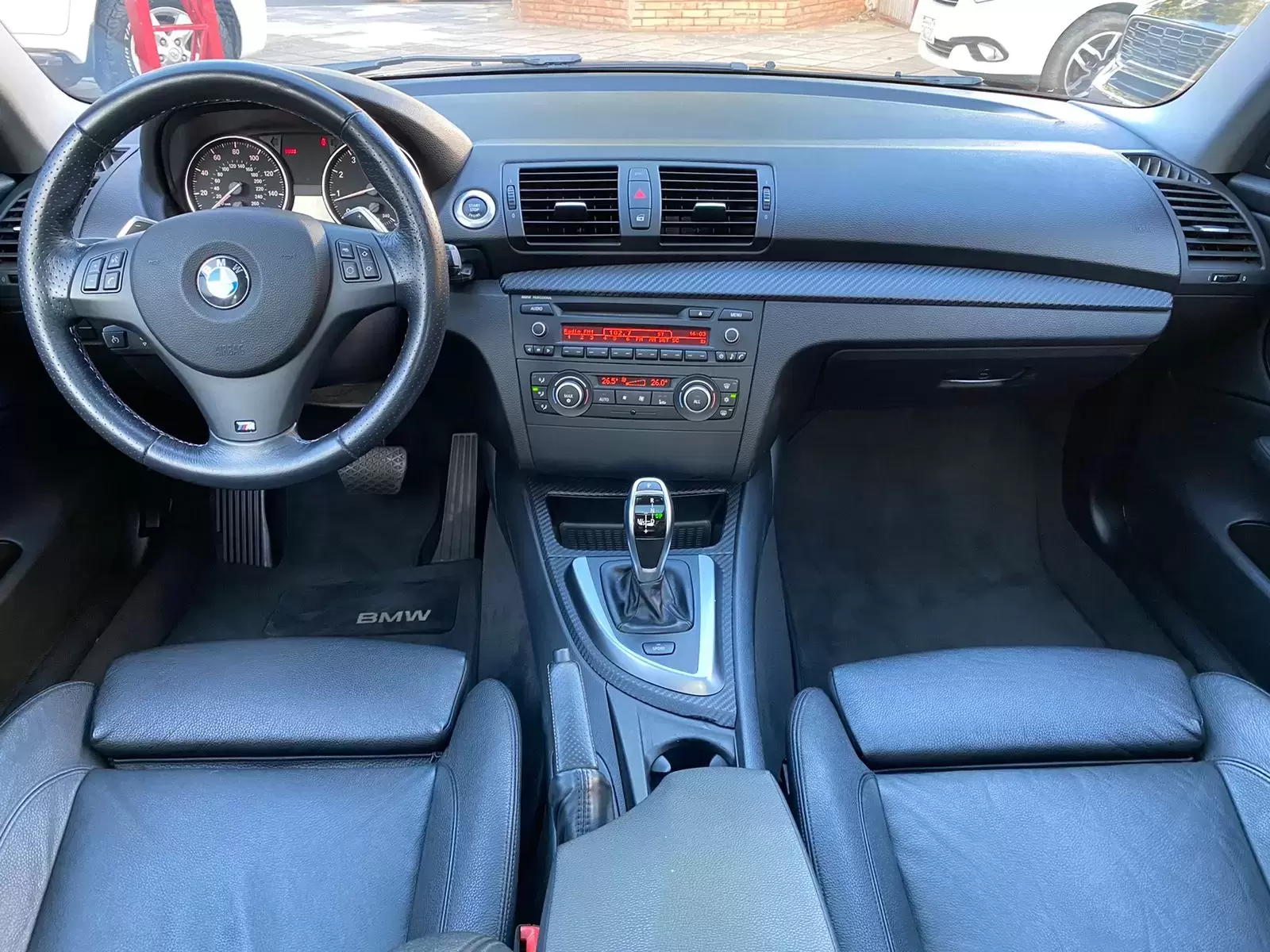 BMW 135i Coupe 2011 en Globalmotors: Potencia y elegancia deportiva. - Imagen 12