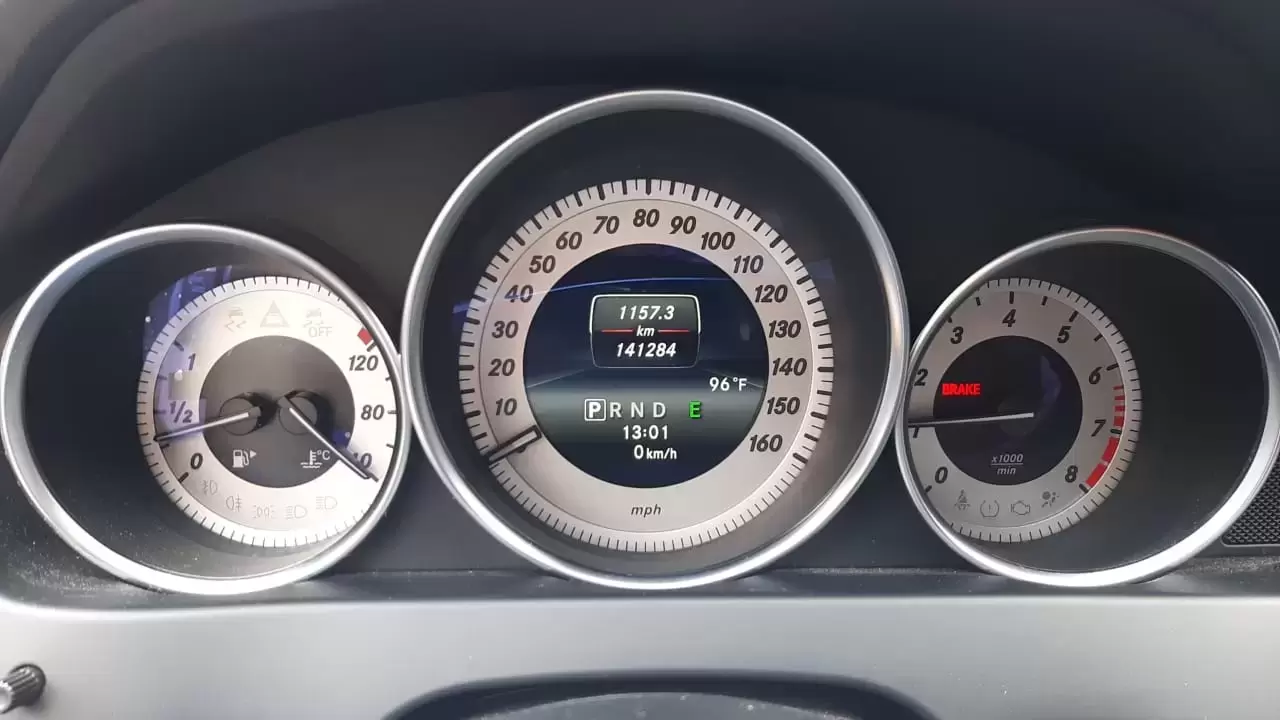 Mercedes Benz C250 2014 en Globalmotors: Elegancia y rendimiento excepcional. - Imagen 14