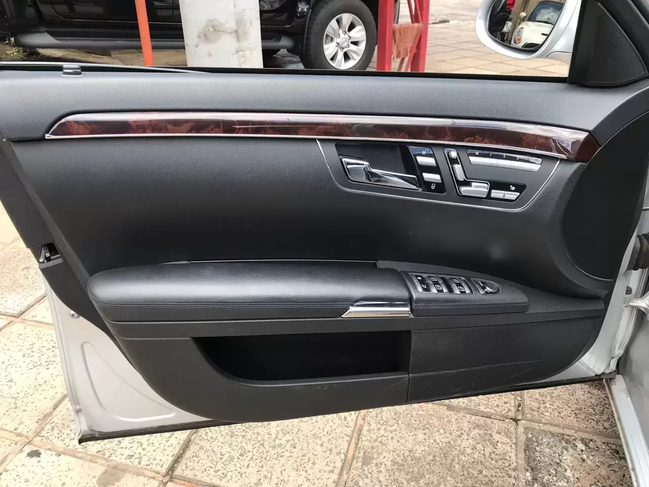 Mercedes Benz S350 2007 en Globalmotors: Lujo y potencia combinados - Imagen 10