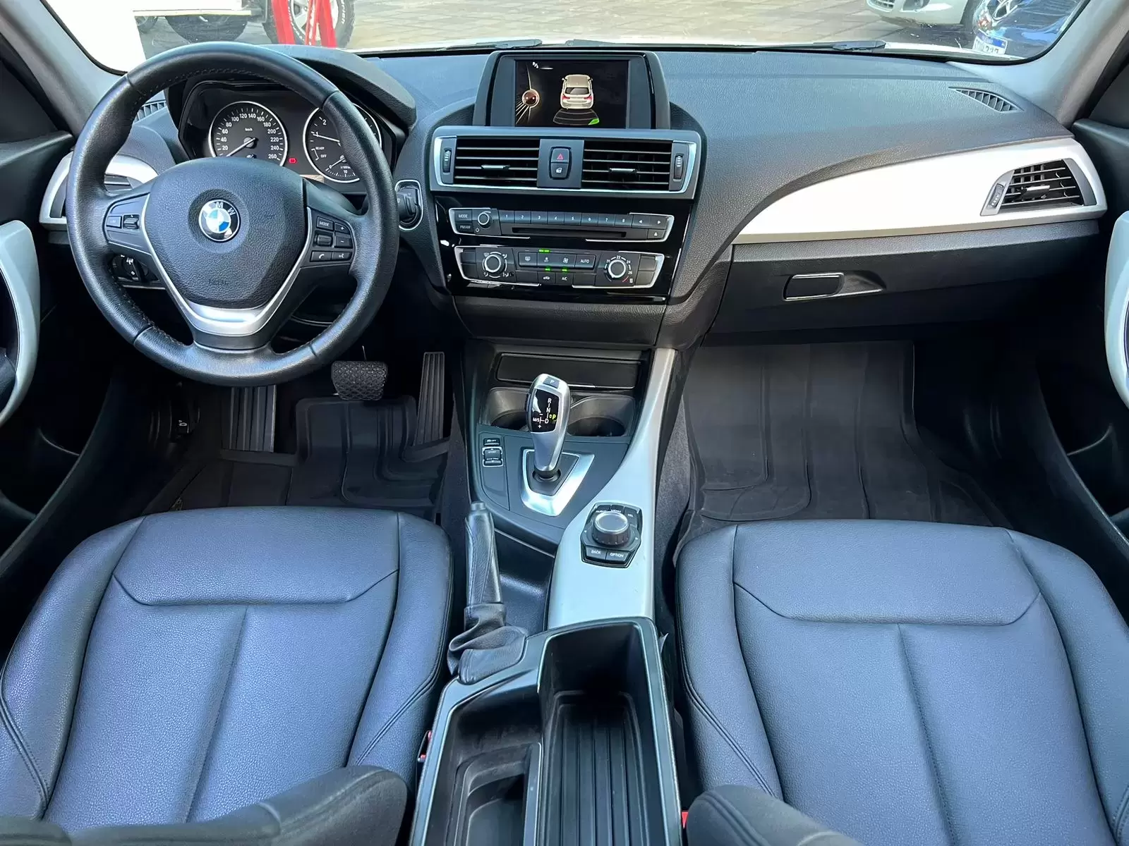 BMW 118i 5Turer 2017 en Globalmotors: Elegancia y rendimiento combinados. - Imagen 11
