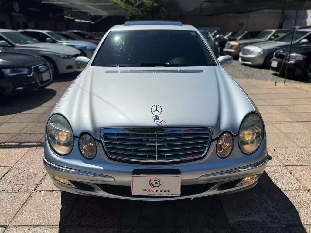 Mercedes Benz E320 CDI 2007 en Globalmotors: Lujo y rendimiento excepcionales - Imagen 2