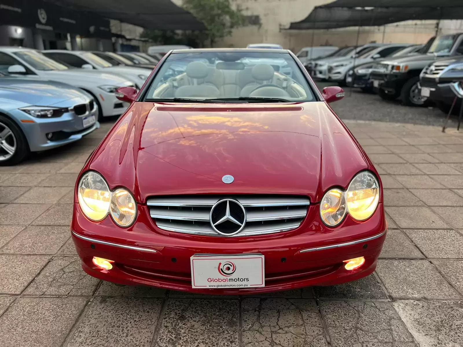 Mercedes Benz CLK 320 2005 Descapotable en Globalmotors, Asunción - Imagen 2
