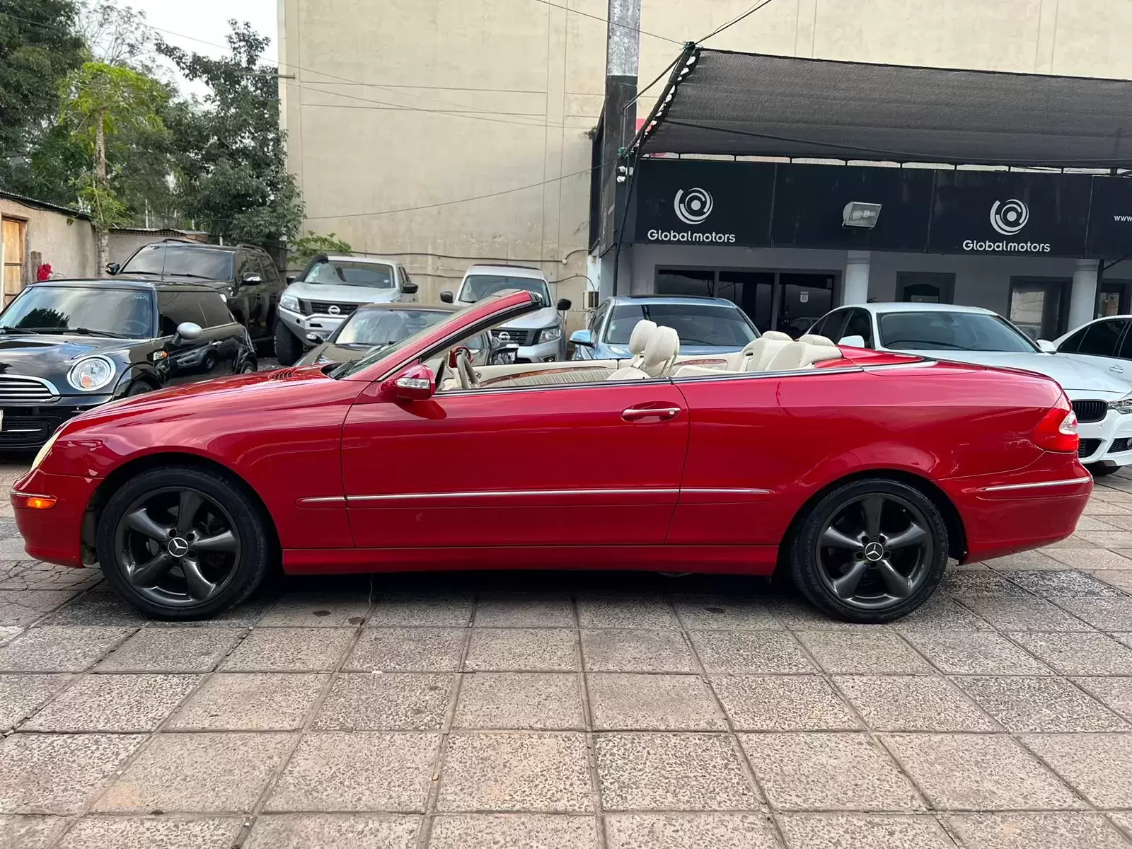 Mercedes Benz CLK 320 2005 Descapotable en Globalmotors, Asunción - Imagen 4